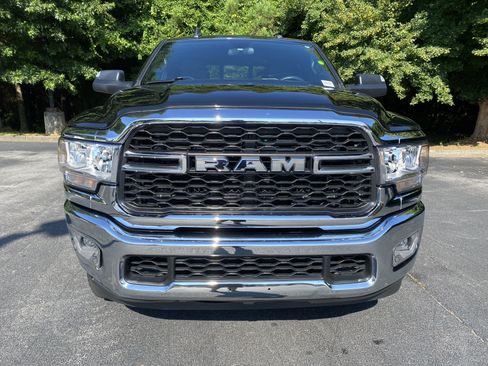 Used 2022 RAM 2500 Tradesman AWD/4WD image 3