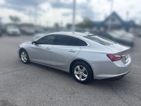 Used 2022 Chevrolet Malibu LT FWD image 3