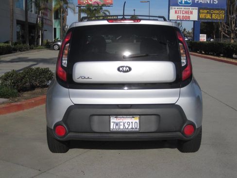 Used 2015 Kia Soul image 14