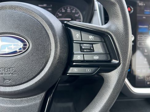 Used 2025 Subaru Crosstrek 2.5i Premium AWD/4WD image 28