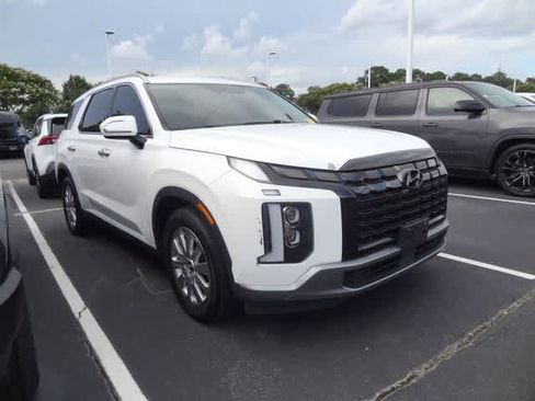 Used 2023 Hyundai Palisade SEL AWD/4WD image 3