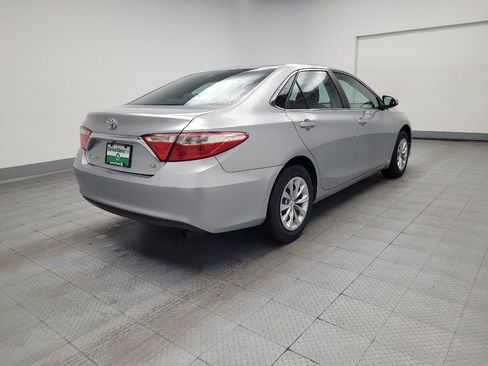 Used 2017 Toyota Camry LE FWD image 9