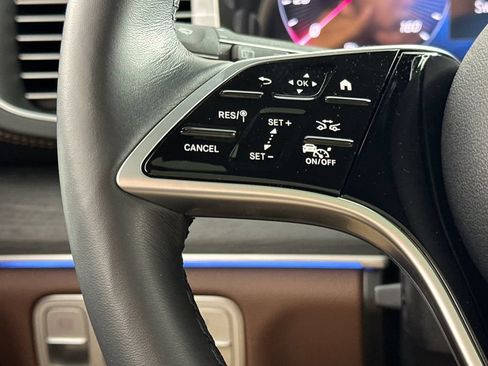 Certified 2026 Mercedes-Benz GLS 450 4MATIC image 30