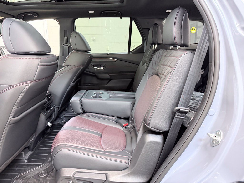 New 2026 Honda Pilot Black Edition image 23