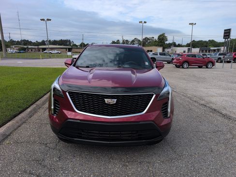 Used 2019 Cadillac XT4 Sport FWD image 1