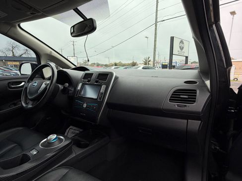 Used 2014 Nissan Leaf SL w/ Premium Package image 18