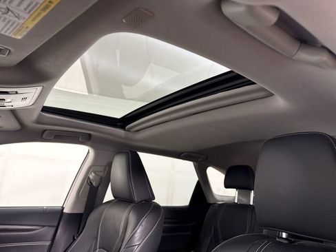 Used 2018 Lexus RX 450hL Luxury w/ Cold Area Package (CT) image 19