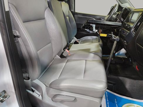 Used 2018 Chevrolet Silverado 2500 W/T AWD/4WD image 16