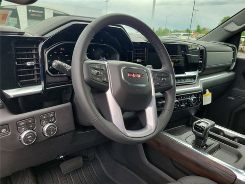 New 2026 GMC Sierra 1500 SLT AWD/4WD image 19