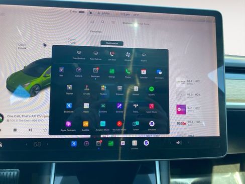 Used 2018 Tesla Model 3 Mid Range image 22