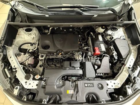 Certified 2025 Toyota RAV4 LE AWD/4WD image 9