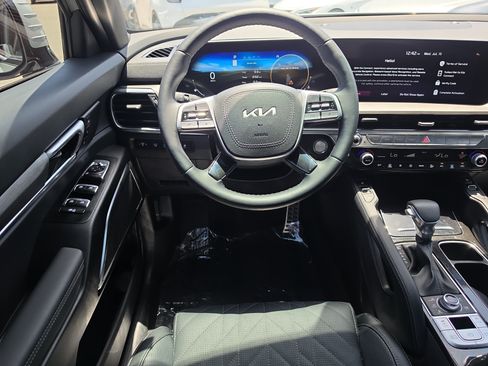 Certified 2025 Kia Telluride SX X-Line AWD/4WD image 14