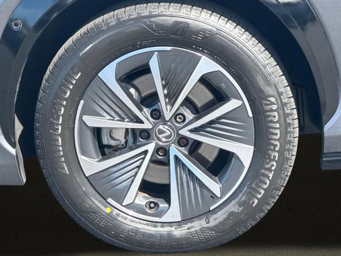 Used 2023 Lexus RZ 450e Premium w/ Technology Package image 12