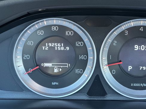 Used 2013 Volvo XC60 T6 Platinum Sport Utility 4D AWD/4WD image 30