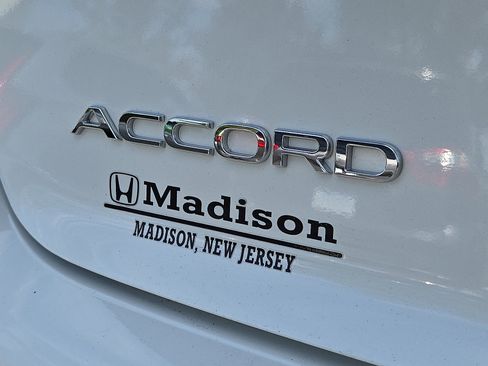 Certified 2025 Honda Accord SE image 29