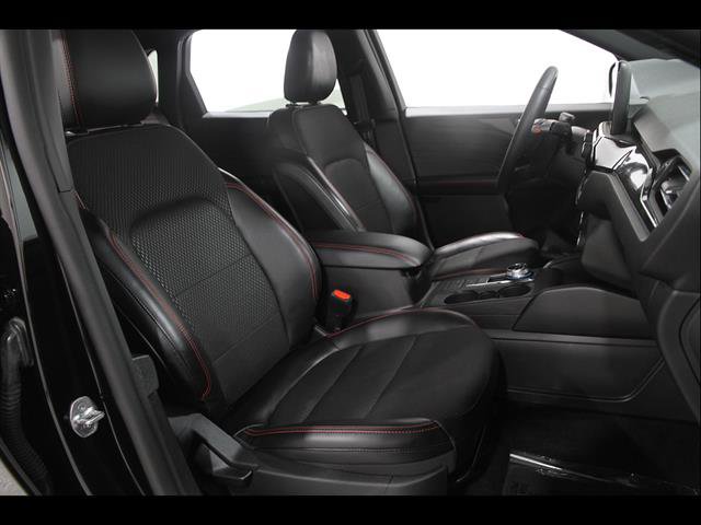 Used 2025 Ford Escape ST-Line Select AWD/4WD image 16