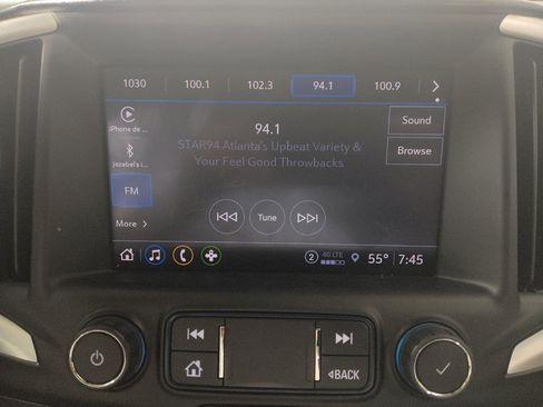 Used 2022 GMC Terrain SLT w/ Tech Package image 25