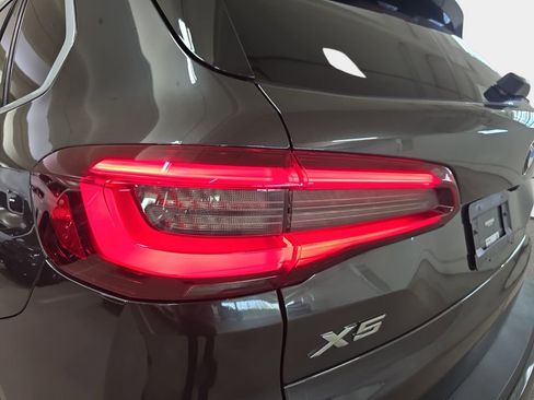 Used 2023 BMW X5 sDrive40i image 33