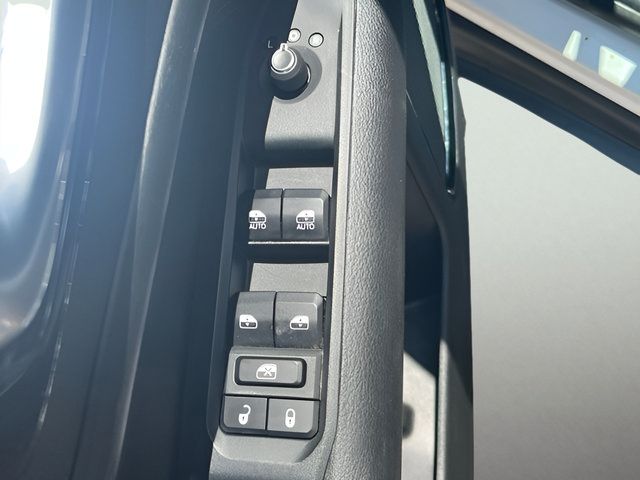 Used 2024 Jeep Compass Trailhawk AWD/4WD image 14