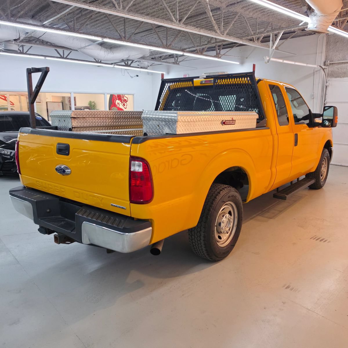Used 2016 Ford F250 XL w/ Power Equipment Group RWD image 6