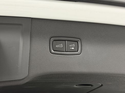 Certified 2025 Porsche Cayenne GTS image 64