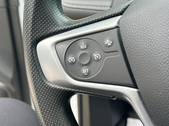 Used 2023 GMC Acadia SLE FWD image 44