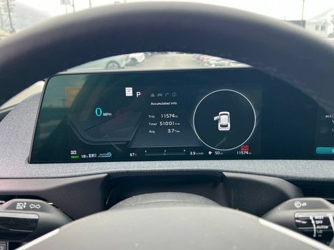 Certified 2024 Kia EV6 Wind w/ Wind Technology Package AWD/4WD image 17