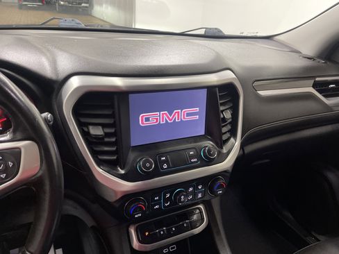 Used 2020 GMC Acadia SLT image 30