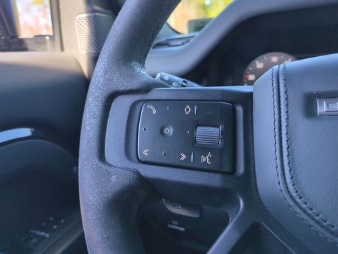 Used 2023 Land Rover Defender 110 V8 image 19