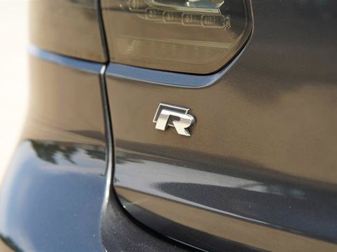 Used 2013 Volkswagen Golf R 4-Door AWD/4WD image 32