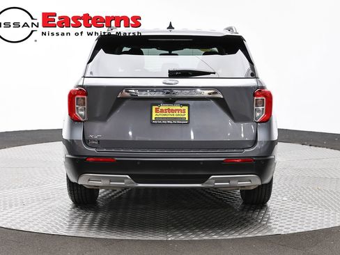 Used 2023 Ford Explorer XLT w/ Equipment Group 202A RWD image 6