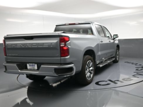 Used 2026 Chevrolet Silverado 1500 LT AWD/4WD image 9