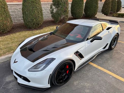 Used 2017 Chevrolet Corvette Z06 image 8