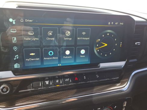 Used 2024 Chevrolet Silverado 2500 LT image 19