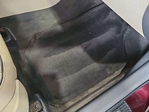 Used 2011 Lincoln MKZ image 14