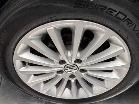 Used 2016 Volkswagen Passat 1.8T SE w/ Lighting Package (P06) FWD image 31