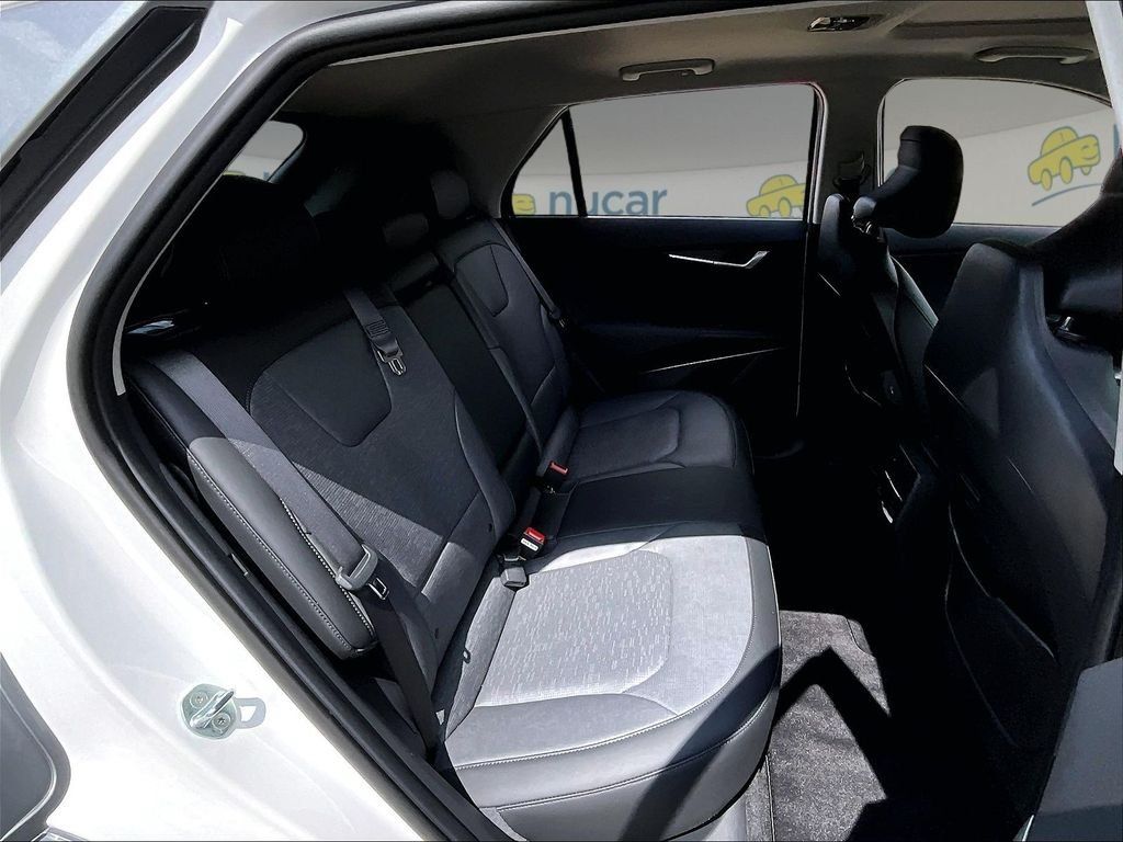 Used 2023 Kia Niro Wave FWD image 16