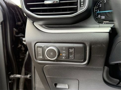 Used 2022 Ford Explorer XLT w/ Equipment Group 202A image 14