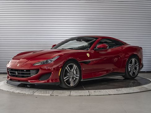 Used 2019 Ferrari Portofino RWD image 10