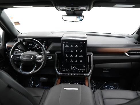 Used 2025 GMC Yukon Denali w/ Denali Reserve Package AWD/4WD image 15