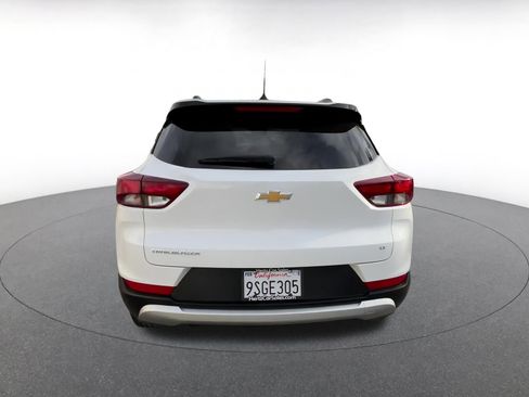 Used 2025 Chevrolet TrailBlazer LT image 12