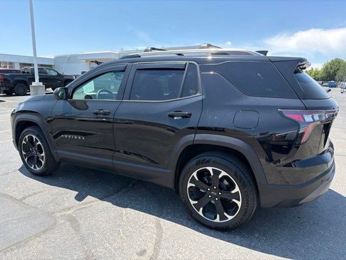 Used 2025 Chevrolet Equinox LT w/ Convenience Package II AWD/4WD image 9