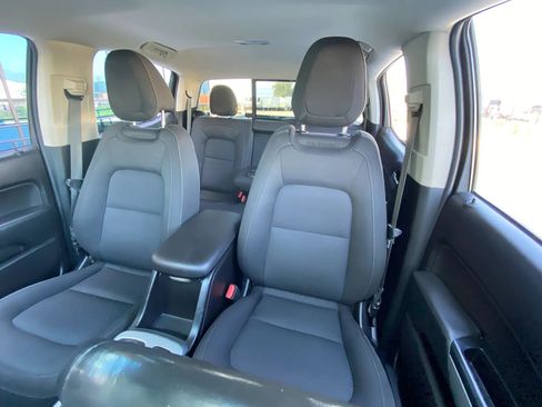 Used 2016 Chevrolet Colorado LT w/ LT Convenience Package AWD/4WD image 36