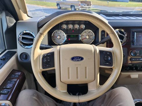 Used 2008 Ford F250 Lariat image 20