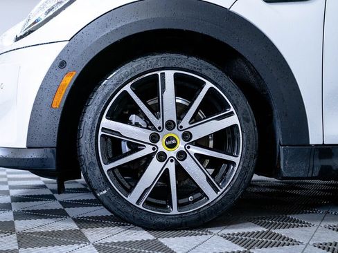 Certified 2024 MINI Cooper SE FWD image 9