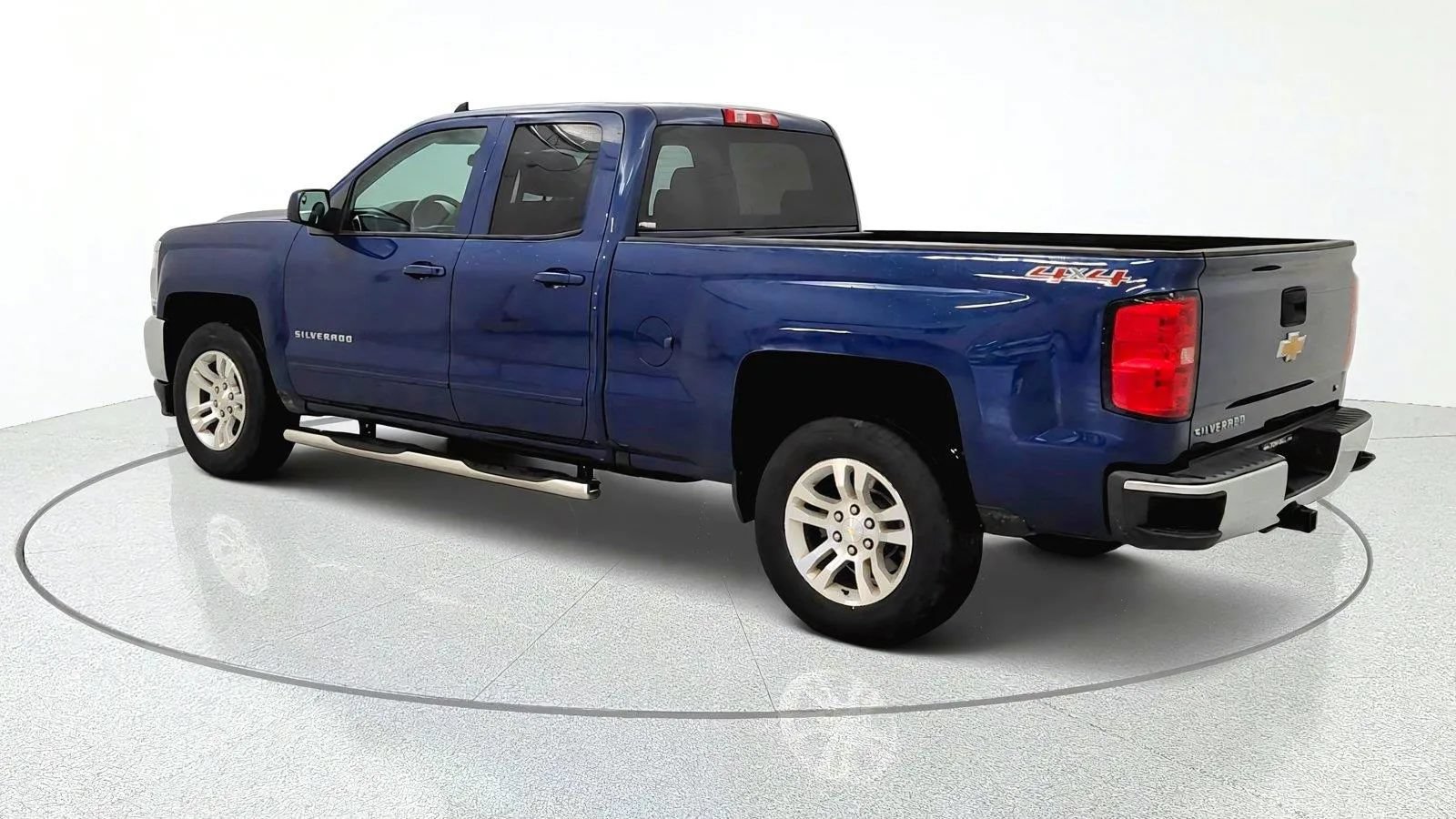 Used 2017 Chevrolet Silverado 1500 LT w/ All Star Edition AWD/4WD image 6