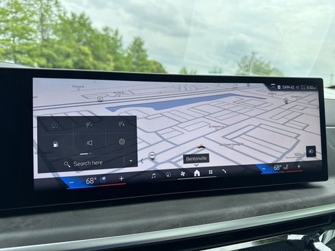 Used 2026 BMW X5 xDrive40i w/ Climate Comfort Package image 15