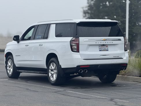 Certified 2023 Chevrolet Suburban Premier image 5