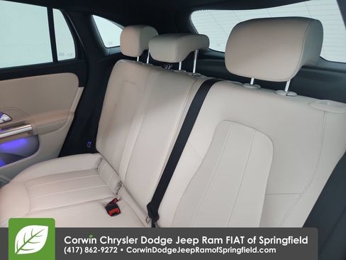 Used 2025 Mercedes-Benz GLA 250 4MATIC image 29