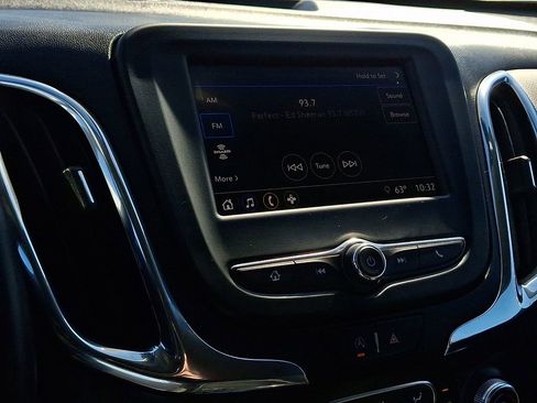 Used 2022 Chevrolet Equinox LT image 16